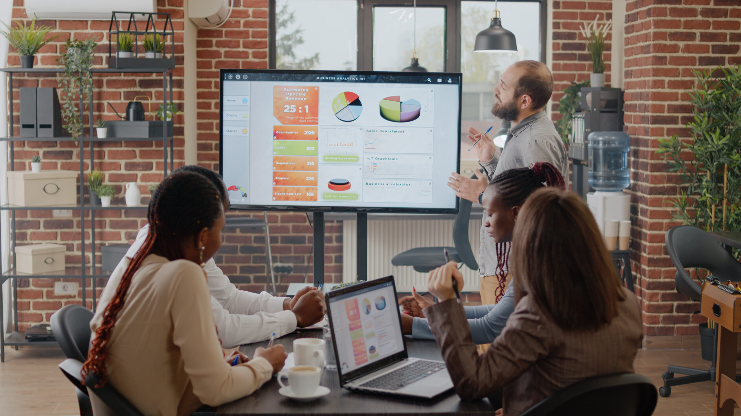 Business man talking to workmates about project planning and strategy